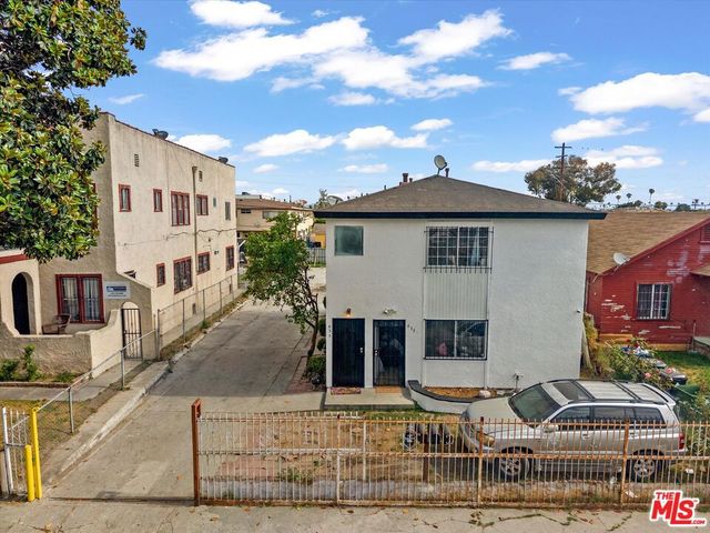 633 W 75th Street, Los Angeles, CA 90044