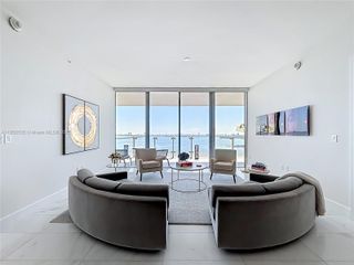700 NE 26th Ter 2402, Miami, FL 33137