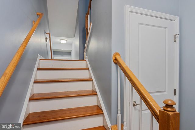 15296 REGENTS PARK DRIVE, Woodbridge, VA 22191