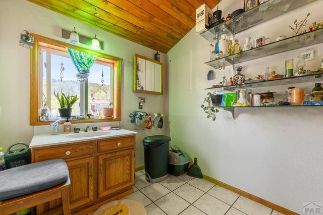11 H Spruce St, Cokedale, CO 81082