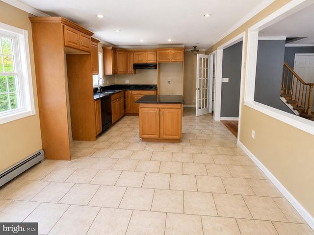 173 ARNEYS MOUNT RD, Pemberton, NJ 08068