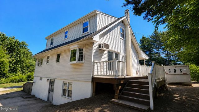 173 ARNEYS MOUNT RD, Pemberton, NJ 08068