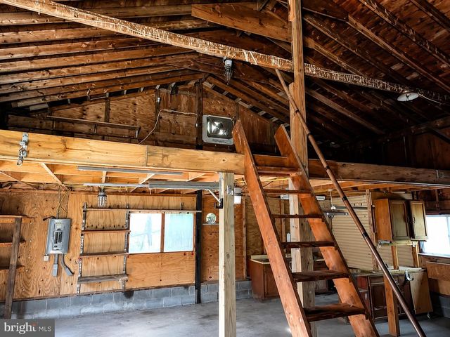 173 ARNEYS MOUNT RD, Pemberton, NJ 08068