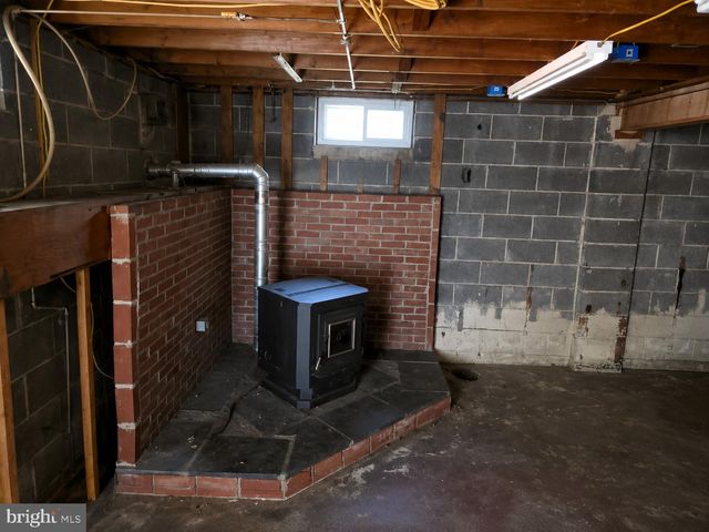 173 ARNEYS MOUNT RD, Pemberton, NJ 08068