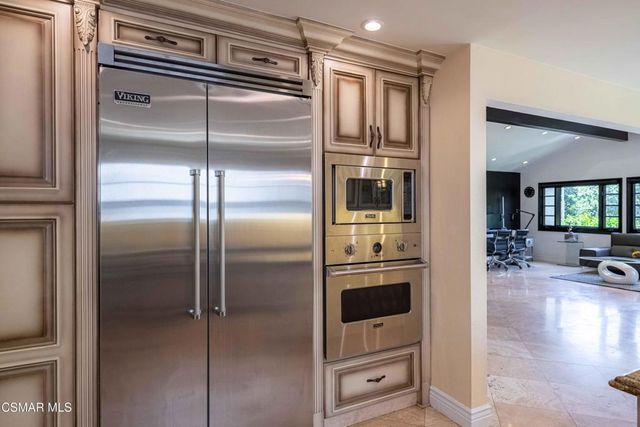 5533 Modena Place, Agoura Hills, CA 91301