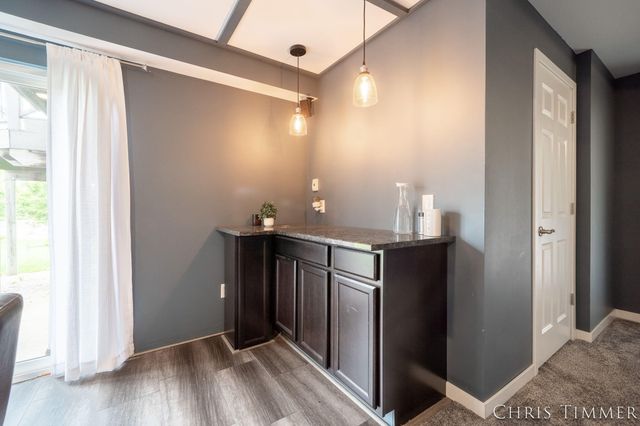 1877 Sun Park Drive, Zeeland, MI 49464