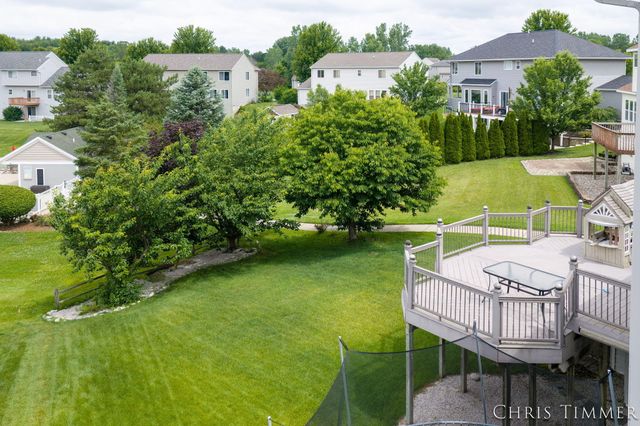 1877 Sun Park Drive, Zeeland, MI 49464
