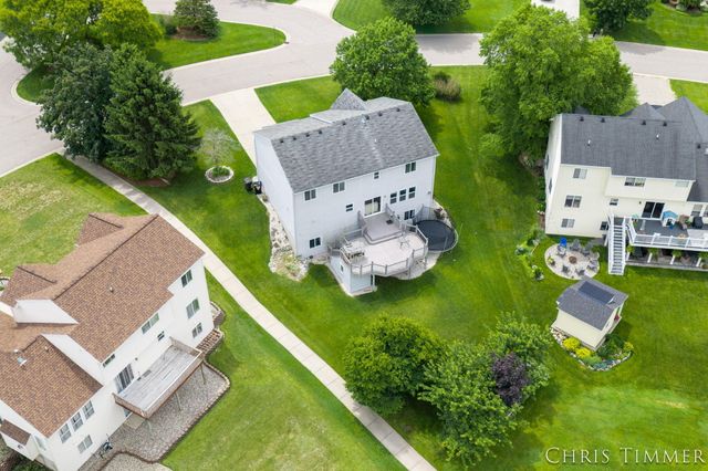 1877 Sun Park Drive, Zeeland, MI 49464