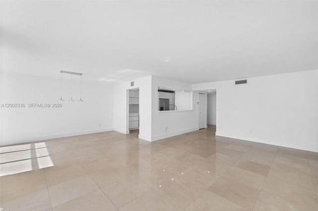 1420 Brickell Bay Dr 1001A, Miami, FL 33131