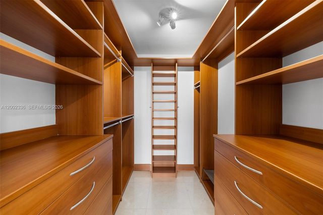 1420 Brickell Bay Dr 1001A, Miami, FL 33131