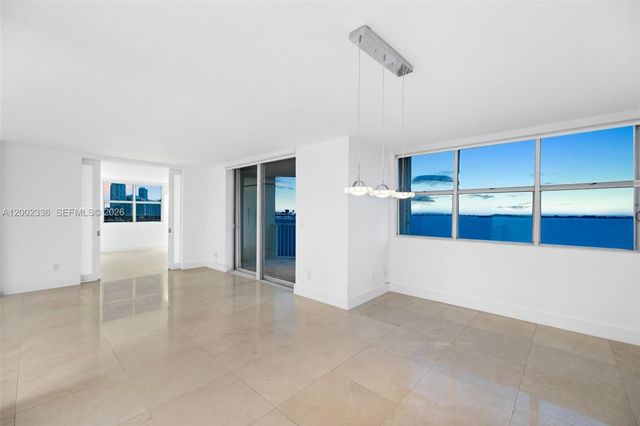 1420 Brickell Bay Dr 1001A, Miami, FL 33131