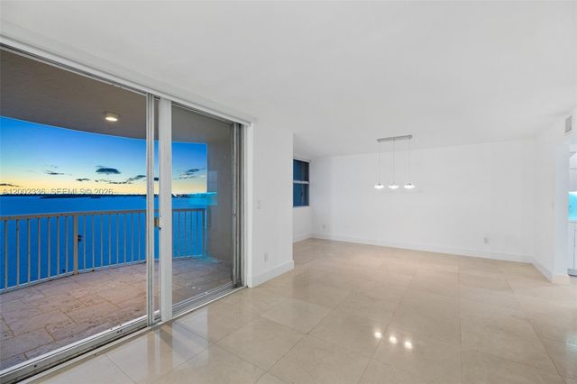 1420 Brickell Bay Dr 1001A, Miami, FL 33131