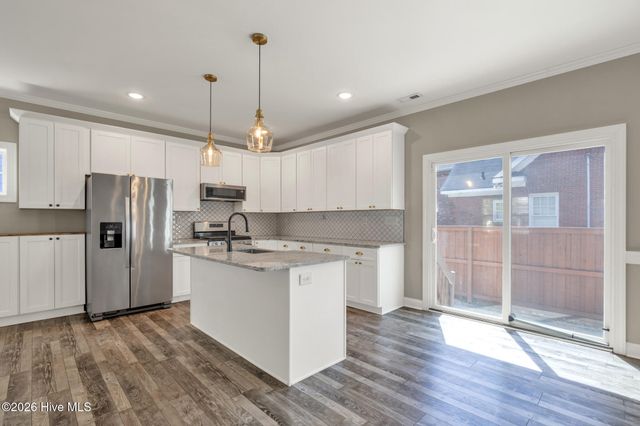 825 Mandolin Court, Fayetteville, NC 28305