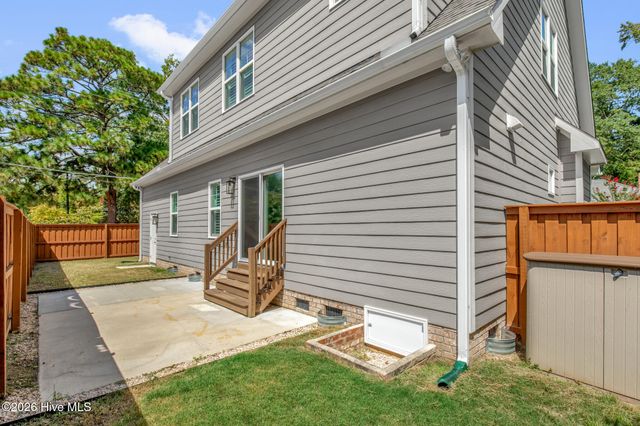 825 Mandolin Court, Fayetteville, NC 28305