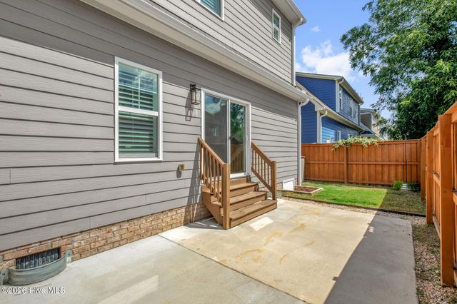 825 Mandolin Court, Fayetteville, NC 28305