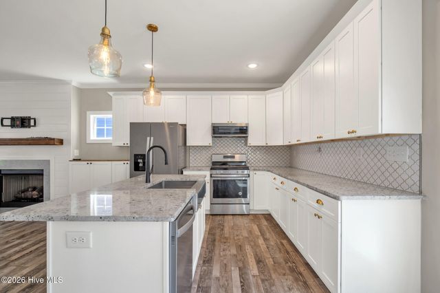825 Mandolin Court, Fayetteville, NC 28305