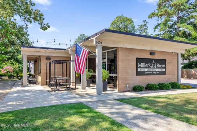 825 Mandolin Court, Fayetteville, NC 28305
