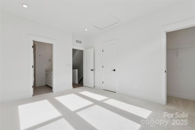 5039 Dutchess Drive 47, Charlotte, NC 28217