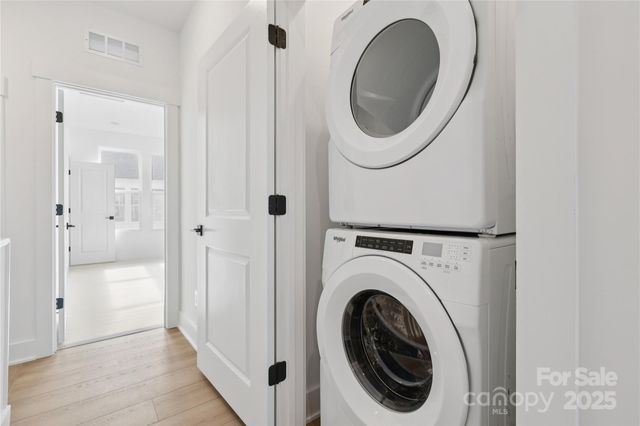 5039 Dutchess Drive 47, Charlotte, NC 28217