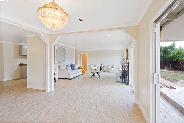 53 Marshall Way, Vallejo, CA 94589
