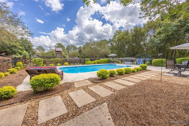 950 EMERALD MOUNTAIN Parkway, Wetumpka, AL 36093