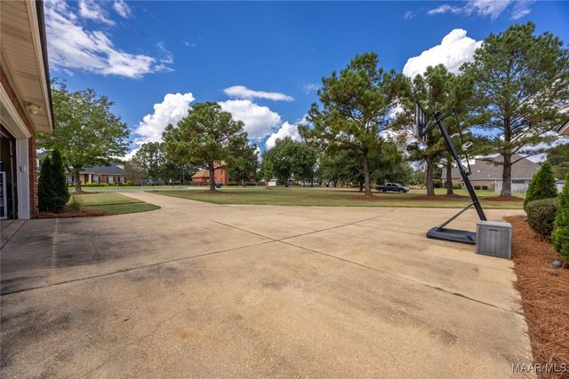 950 EMERALD MOUNTAIN Parkway, Wetumpka, AL 36093