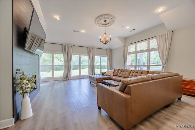 950 EMERALD MOUNTAIN Parkway, Wetumpka, AL 36093