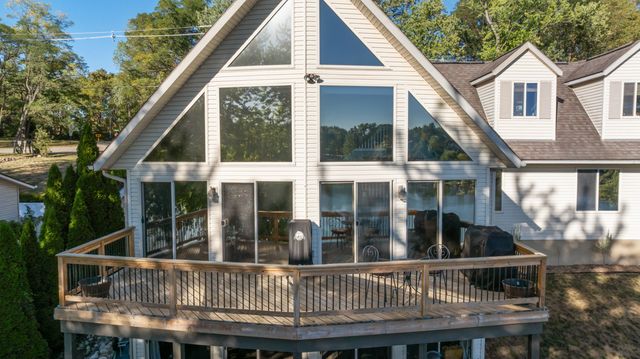 11912 N Waldron Road, Somerset Twp, MI 49249