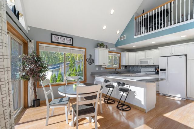 11912 N Waldron Road, Somerset Twp, MI 49249