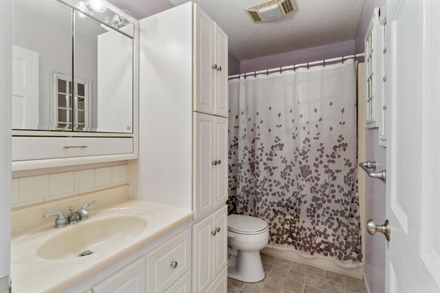 11912 N Waldron Road, Somerset Twp, MI 49249