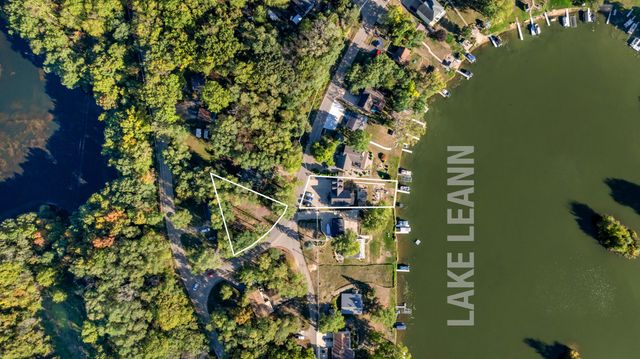 11912 N Waldron Road, Somerset Twp, MI 49249