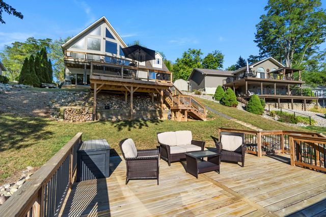 11912 N Waldron Road, Somerset Twp, MI 49249