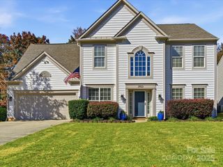 2522 Beacon Forest Drive, Charlotte, NC 28270
