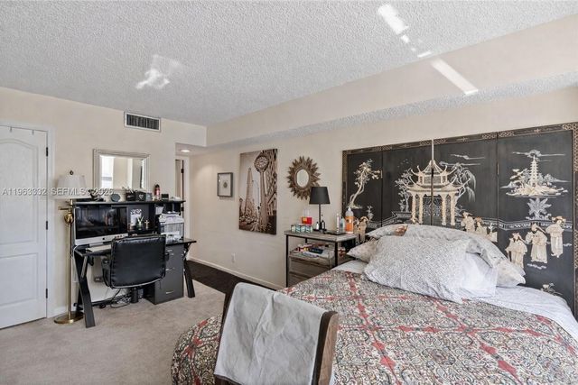 18151 NE 31st Court 701, Aventura, FL 33160