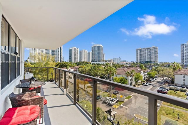 18151 NE 31st Court 701, Aventura, FL 33160