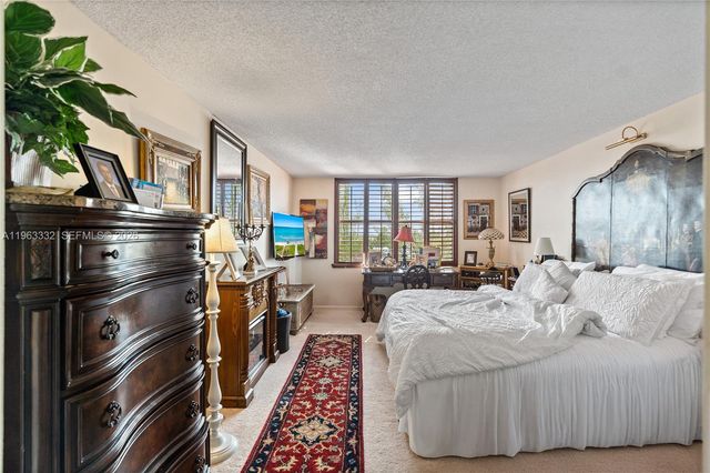 18151 NE 31st Court 701, Aventura, FL 33160