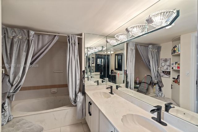 18151 NE 31st Court 701, Aventura, FL 33160