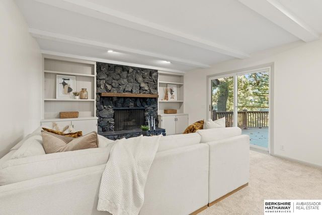 3605 S 94th Street, Omaha, NE 68124