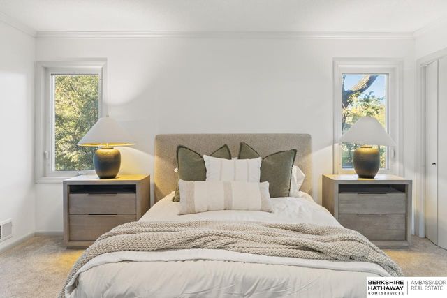 3605 S 94th Street, Omaha, NE 68124