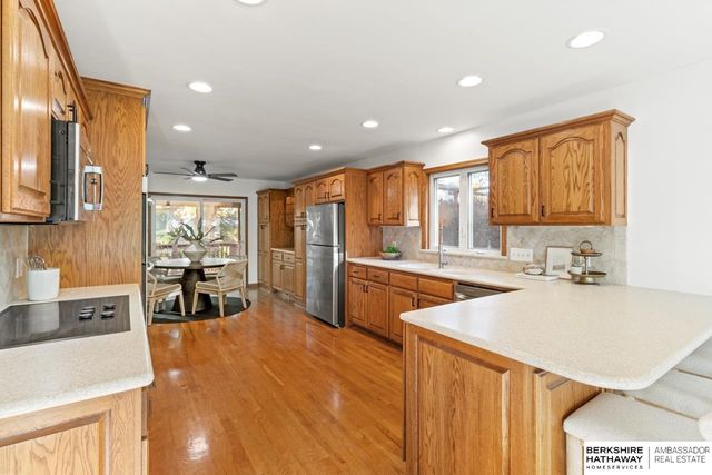 3605 S 94th Street, Omaha, NE 68124