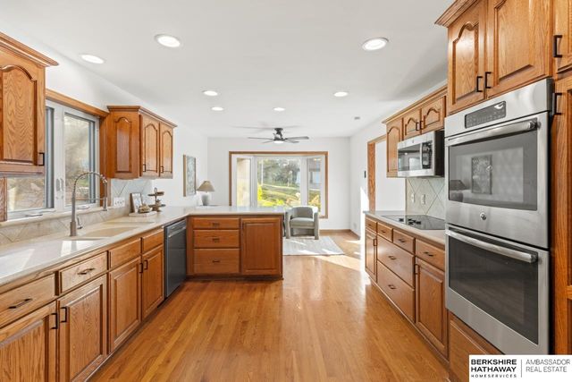 3605 S 94th Street, Omaha, NE 68124