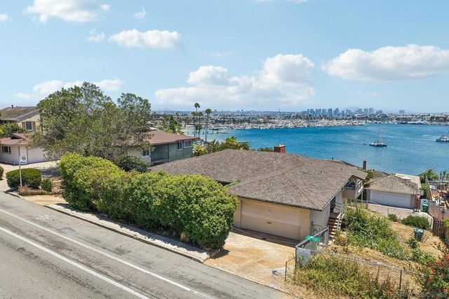 827 Rosecrans St, San Diego, CA 92106