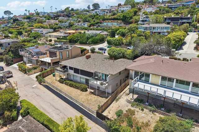 827 Rosecrans St, San Diego, CA 92106