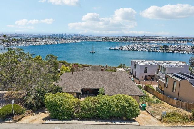 827 Rosecrans St, San Diego, CA 92106
