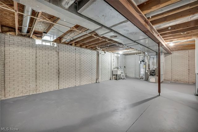 645 Eddy Road, Cleveland, OH 44108