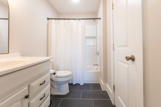 335 N Centerpoint Rd, Portland, TN 37148