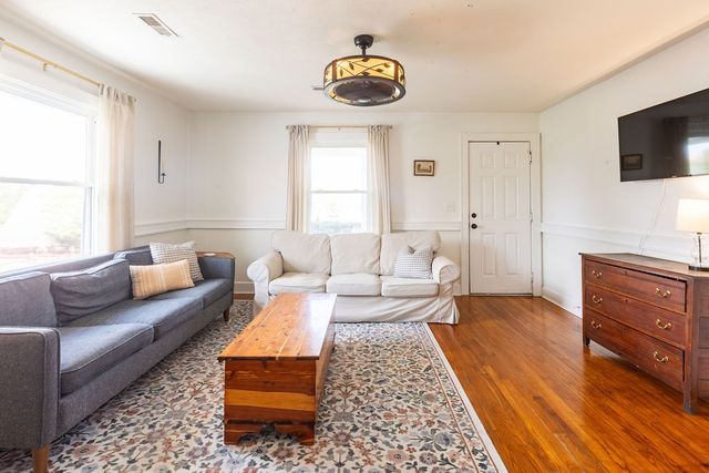 335 N Centerpoint Rd, Portland, TN 37148