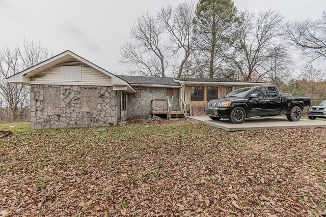 5717 Hwy 301, Trenton, GA 30752