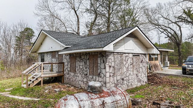 5717 Hwy 301, Trenton, GA 30752