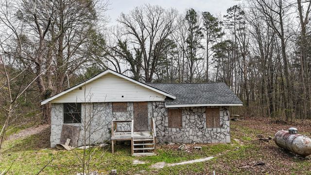 5717 Hwy 301, Trenton, GA 30752